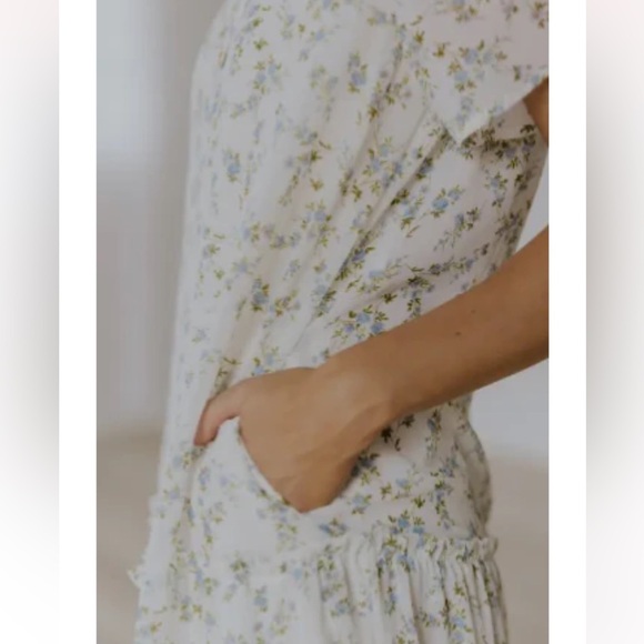 Roolee Ollie Square Neck Floral Midi Dress - Picture 2 of 7